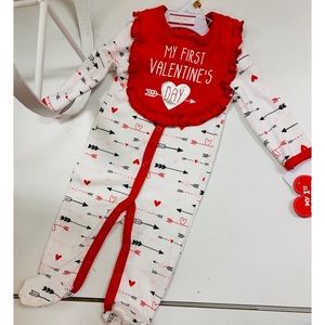 My first Valentines footsie‘s❤️